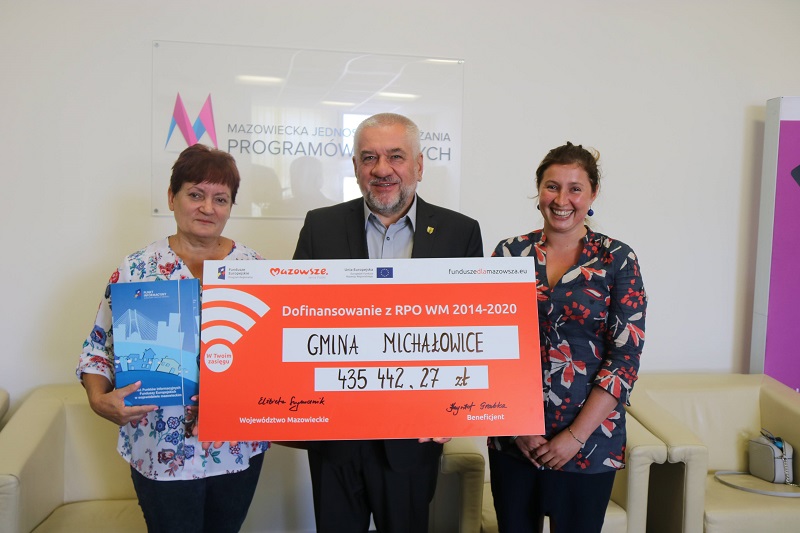 /pliki/pictures/file/aktualnosci/klub umowa.jpg /pliki/pictures/file/aktualnosci/klub umowa.jpg