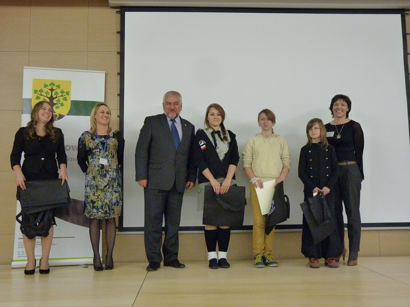 /pliki/pictures/image/aktualnosci/dzienwolontariatu/podz V.jpg /pliki/pictures/image/aktualnosci/dzienwolontariatu/podz V.jpg